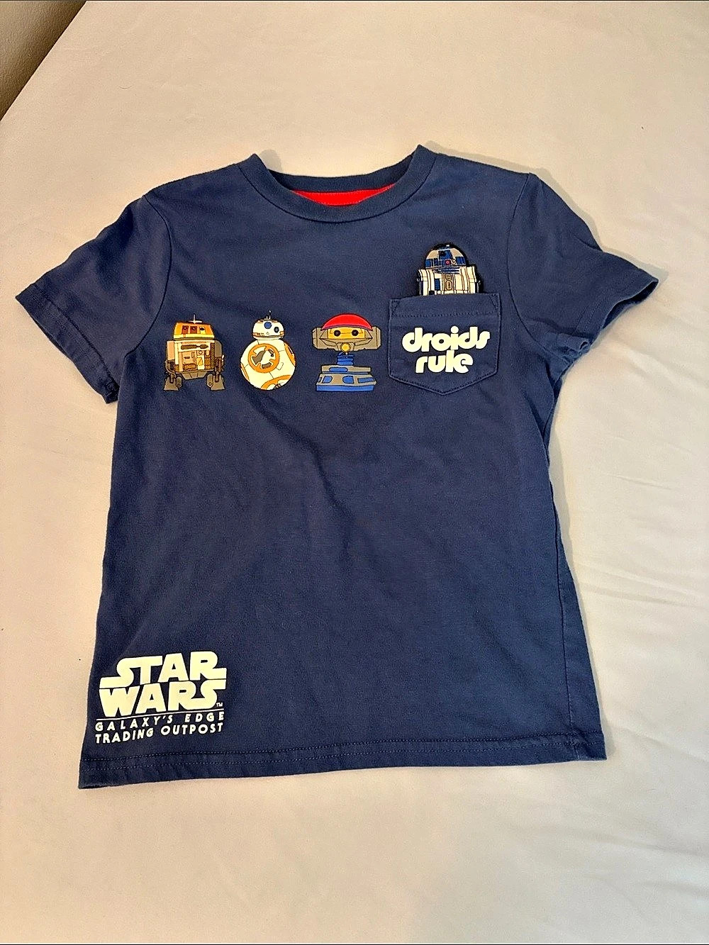Star Wars Galaxy's Edge Trading Outpost T-Shirt Boys XS Blue & Red